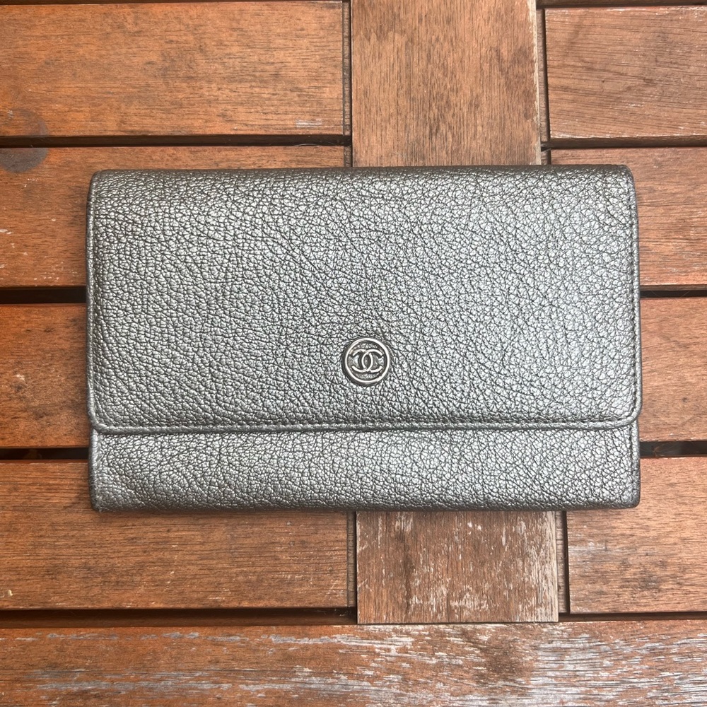 Authentic Chanel Silver Snap Wallet EXCELLENT CONDITION